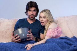 Симпатичная телочка милашка круто ебенится