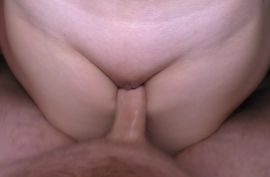 Отлично поводил своей бабе по пизде