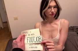 Согласилась трахнуться в жопу