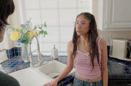 Тощую телочку на ротик