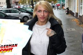 Заплатил блондинке за горячий секс