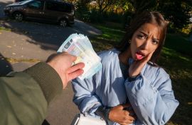 Заплатил телочке деньги за мощный трах