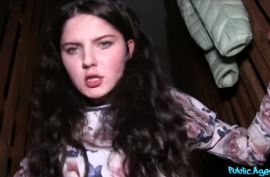 Страстно поебал свою знакомую курву