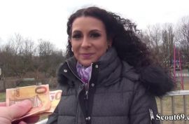 За деньги трахнул симпатичную телку